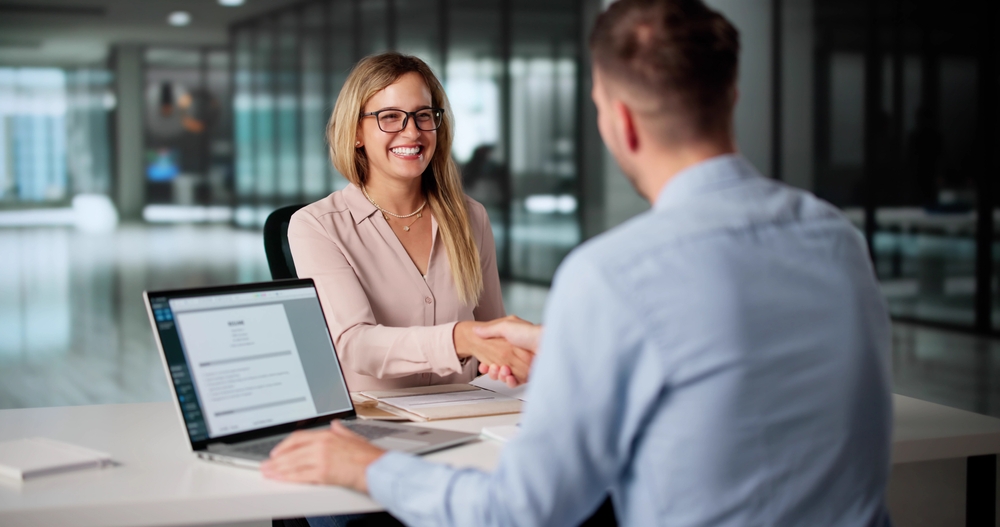 Can I Hire Employees in Another Country Through an Employer of Record?